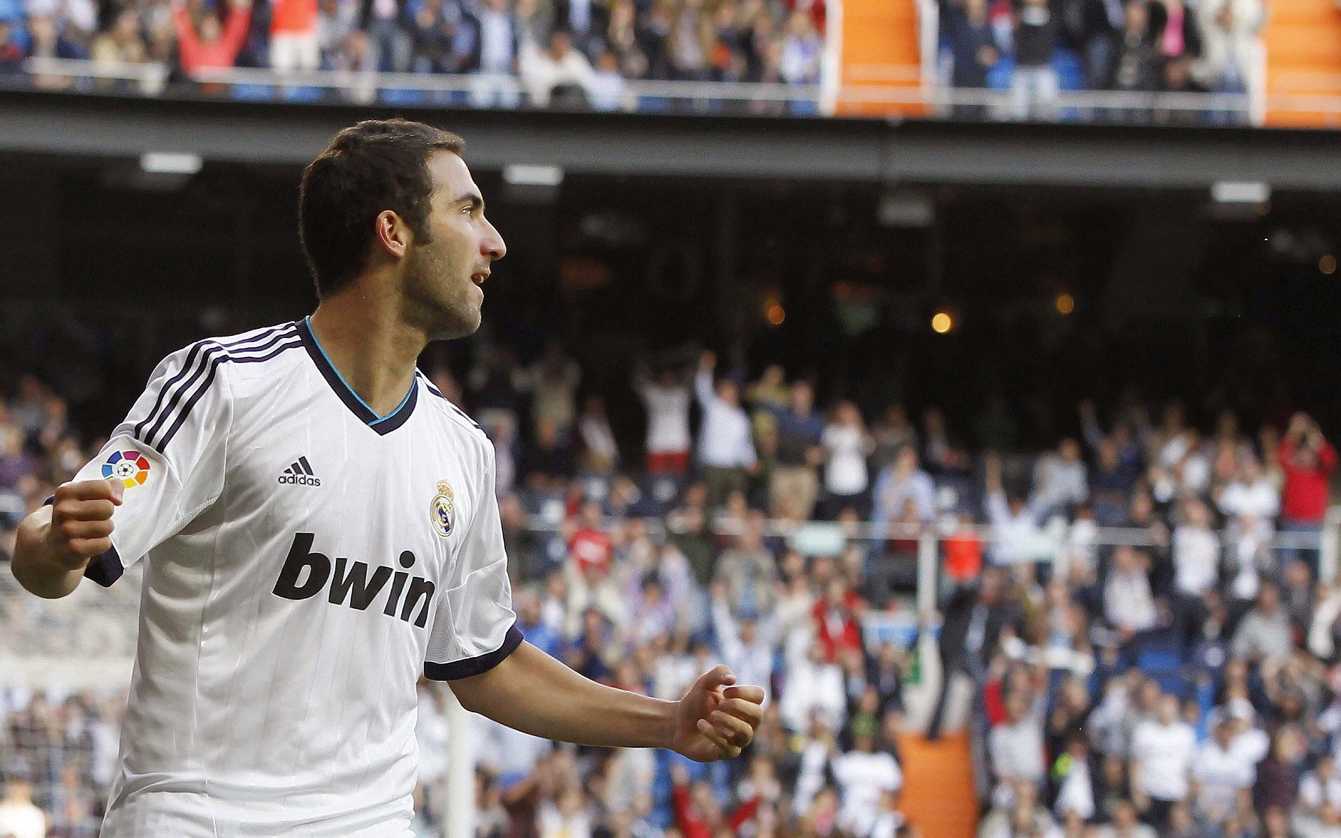 英国网球公开赛男单决赛精彩绝伦，冠军尘埃落定，英国网球一哥